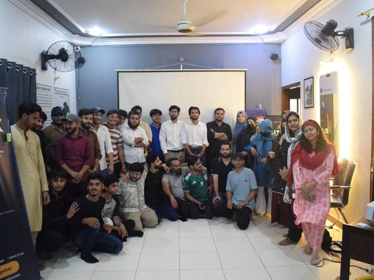 A group photograph of everyone who came to Session 3