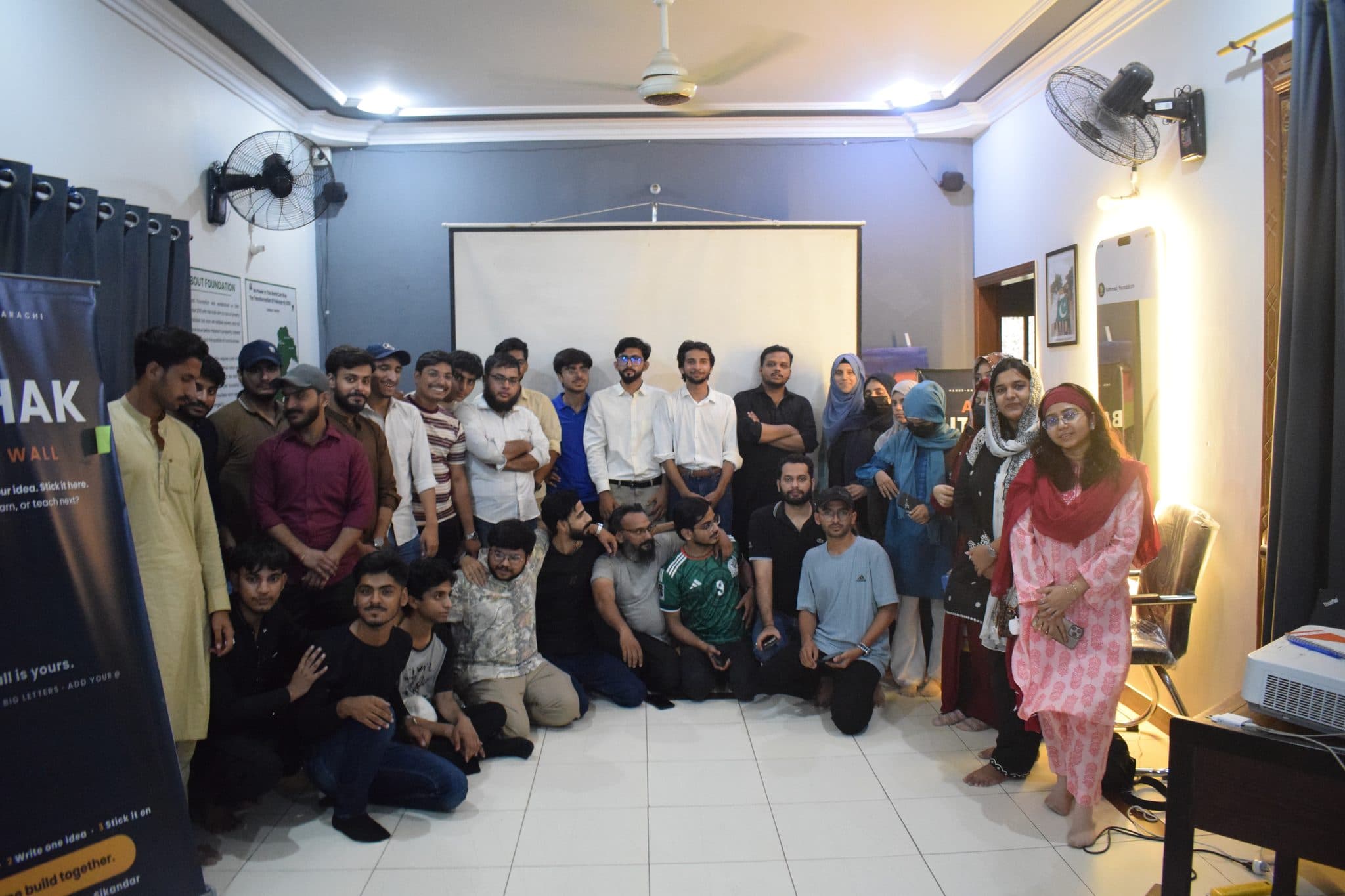 A group photograph of everyone who came to Session 3